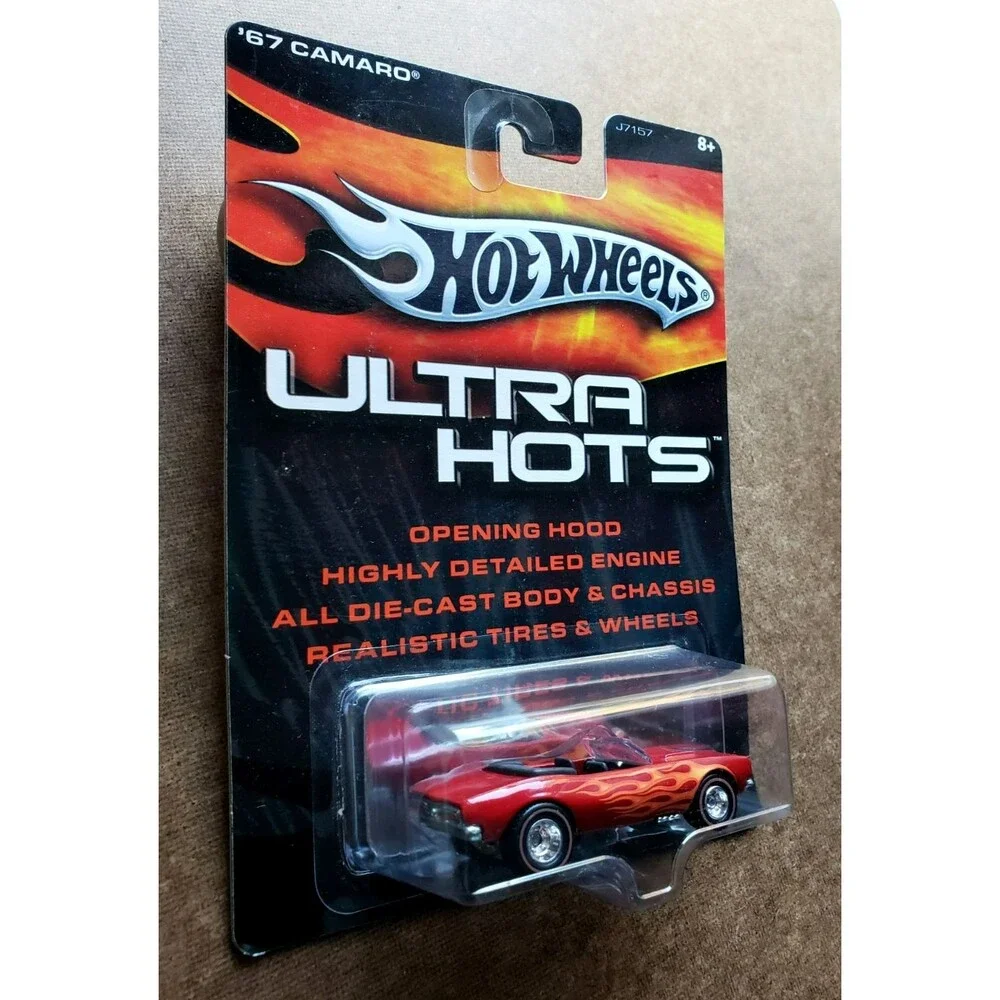 2006 Hot Wheels '67 CAMARO CONVERTIBLE RED #J7157 ZAMAC Base DDRL REAL RIDERS